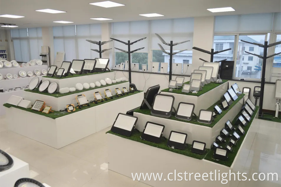 All in One Solar LED Flood Lamp IP66 Waterproof Outdoor Solar LED Flood Light with SMD High Brightness 40W 60W 100W 200W 300W 400W